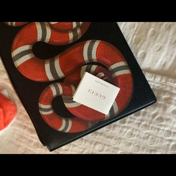 Gucci Black Leather Clutch with Red & White Snake Motif - Picture 4 of 4